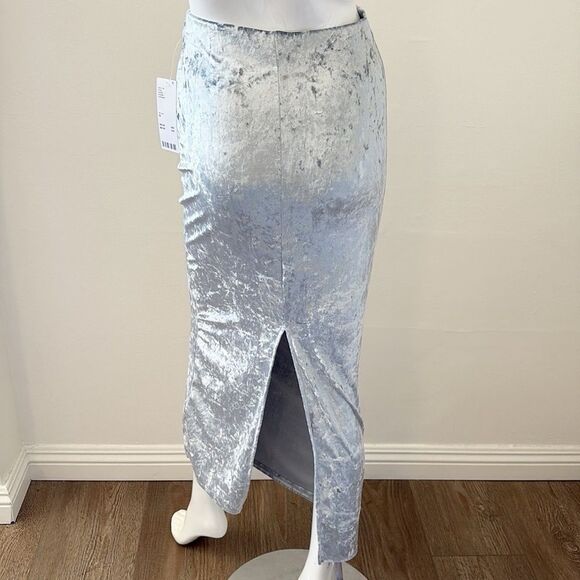 Kimchi Blue Silver Sky Blue Velvet Fitted High Waist Maxi Skirt Urban Outfitters - Picture 2 of 6